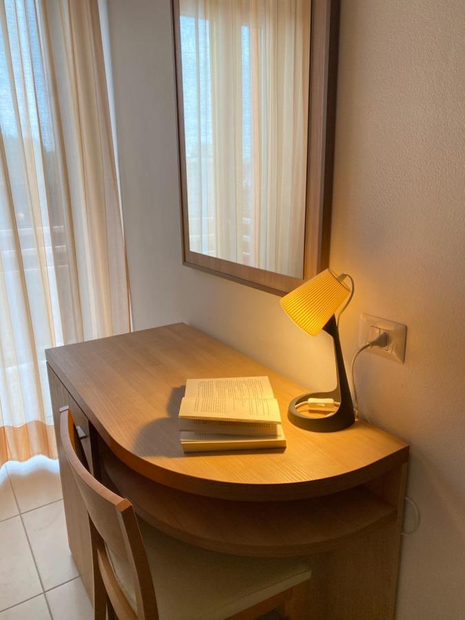 רימיני Hotel Ravello Adults Only מראה חיצוני תמונה