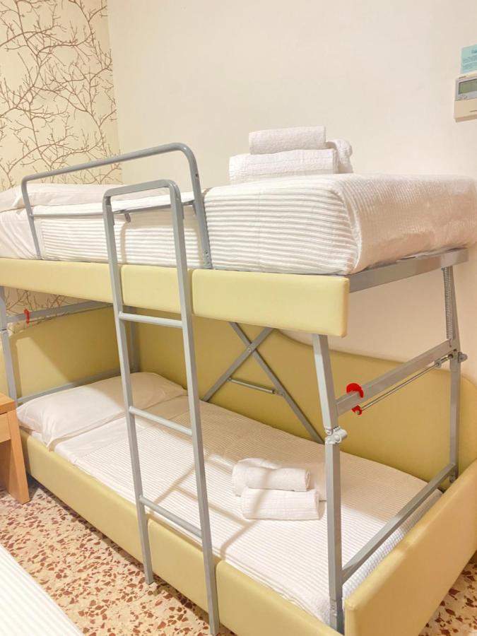 רימיני Hotel Ravello Adults Only מראה חיצוני תמונה